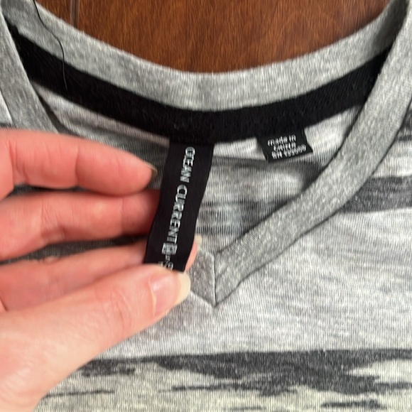 Boys tee shirt bundle one with dirt bike photo and one v-neck - Picture 4 of 7